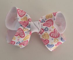 Lazo para niña de corazones